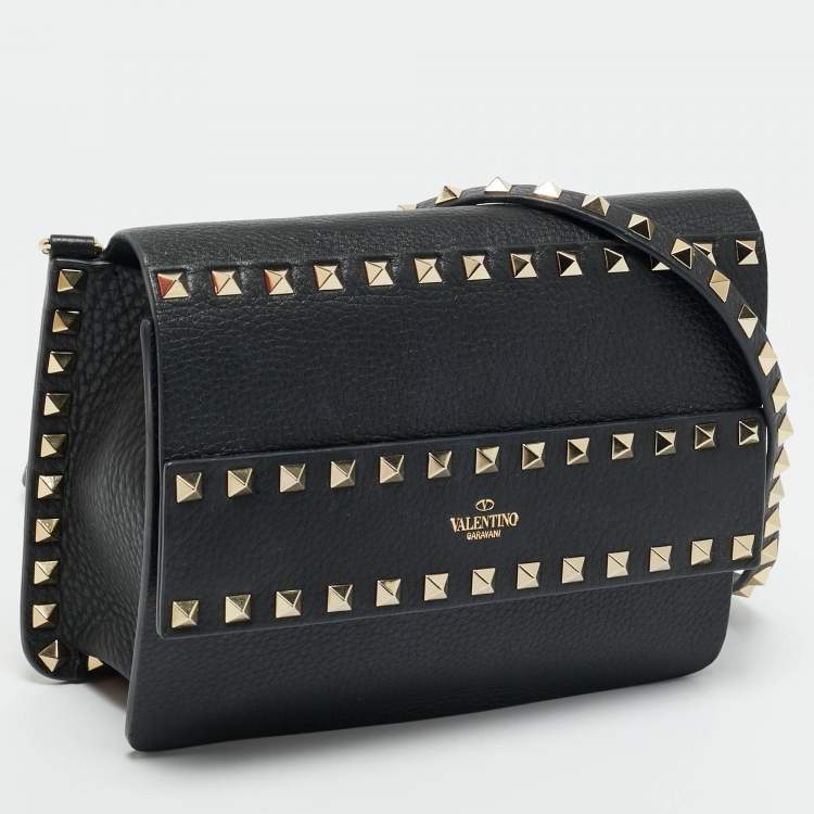 Pre Owned Valentino Black Leather Rockstud Shoulder Bag