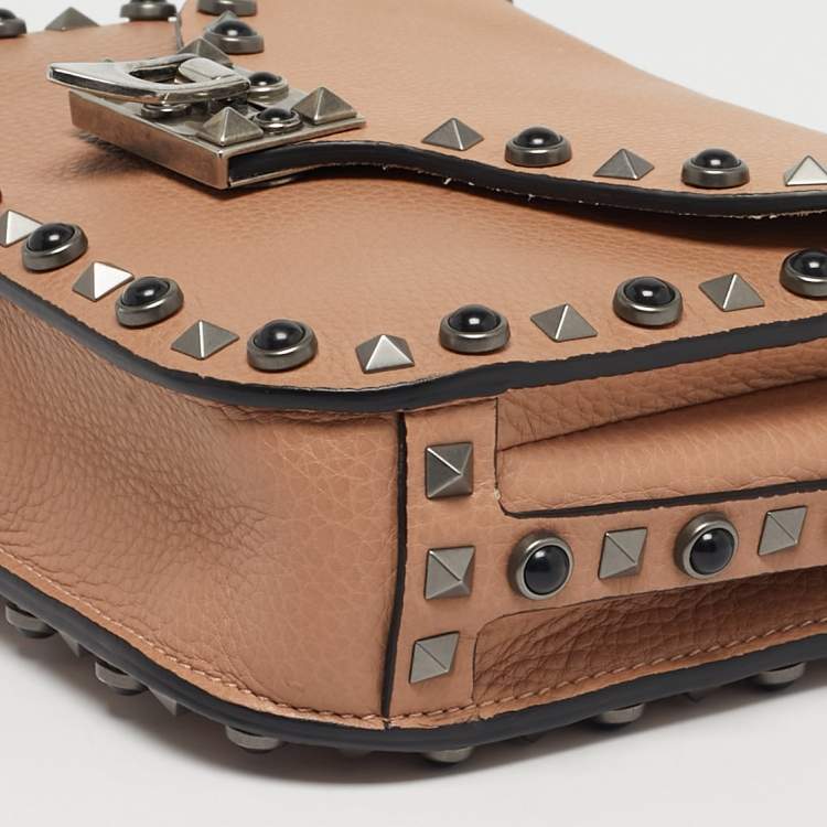 Pre Owned Valentino Nude Leather Rolling Rockstud Flap Shoulder Bag