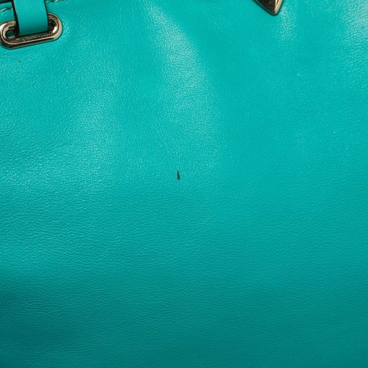 Pre Owned Valentino Green Leather Medium Rockstud Trapeze Tote