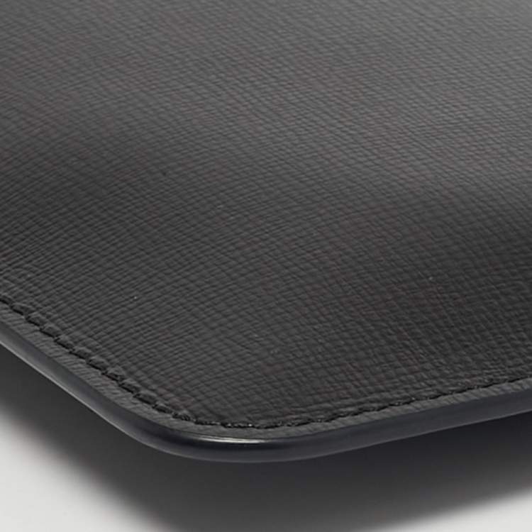 Pre Owned Valentino Black Leather Small Zip Flat Pouch