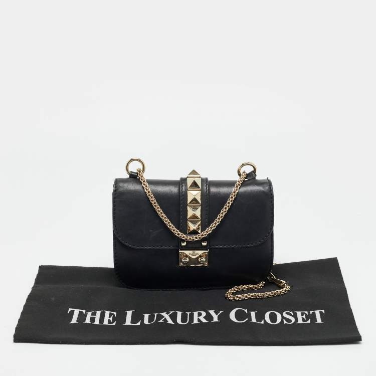 Pre Owned Valentino Glam Lock Small Black Leather Shoulder Bag