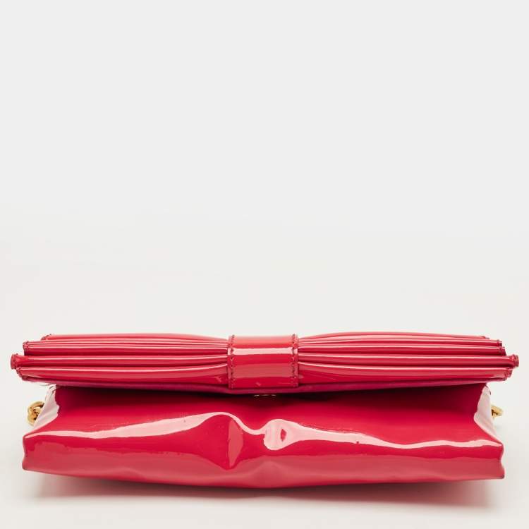 Pre Owned Valentino Bow Pink Patent Leather Chain Clutch