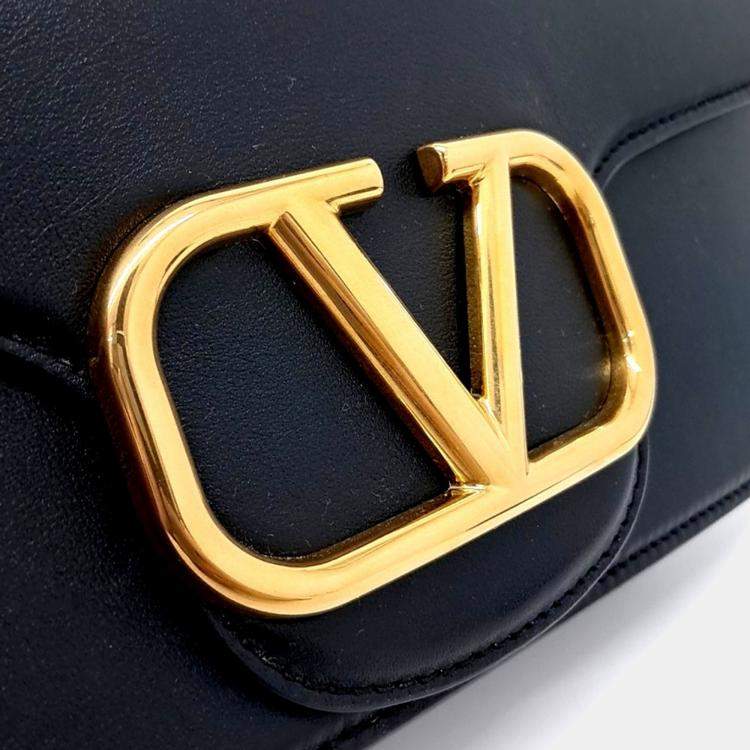 Pre Owned Valentino Black Leather V-ring shoulder bag
