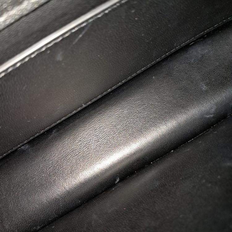 Pre Owned Valentino Black Leather V-ring shoulder bag