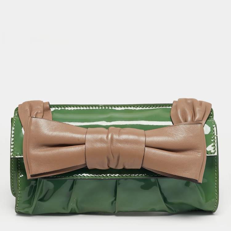 Pre Owned Valentino Green/Beige Patent Leather Bow Flap Clutch