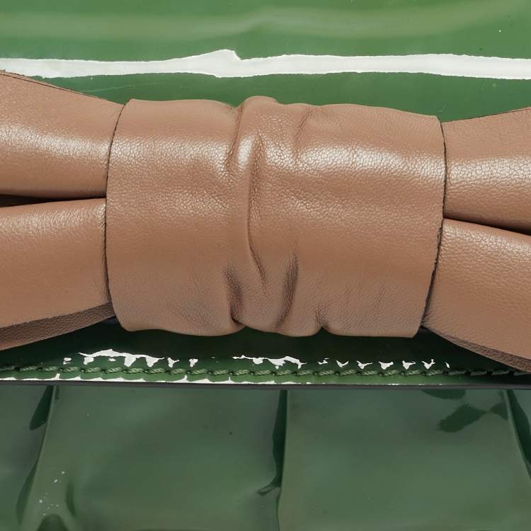Pre Owned Valentino Green/Beige Patent Leather Bow Flap Clutch