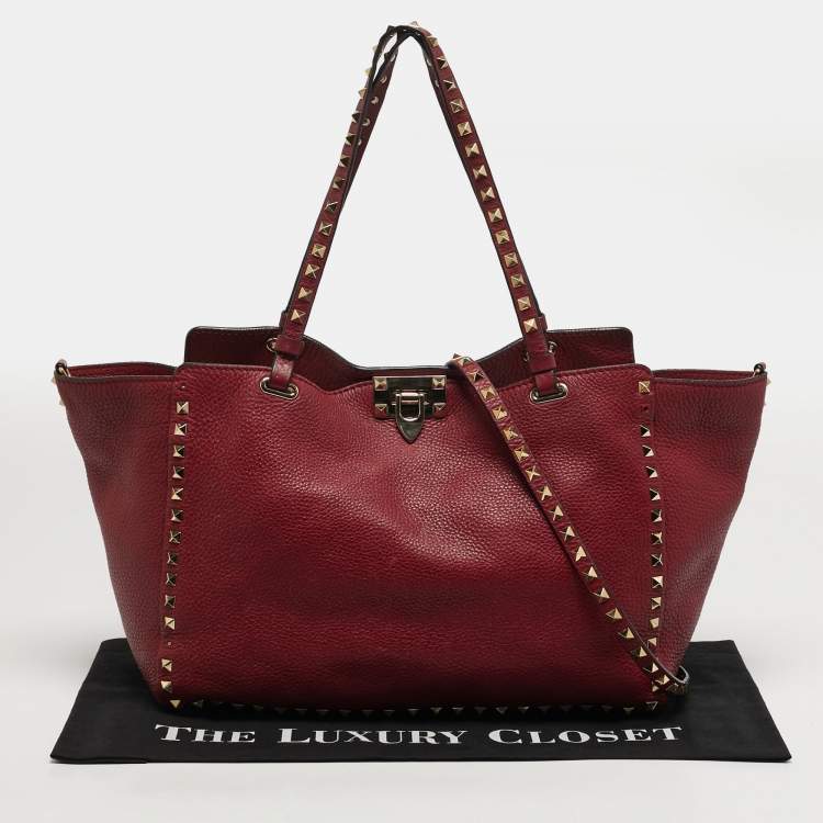 Pre Owned Valentino Rockstud Trapeze Medium Red Leather Tote