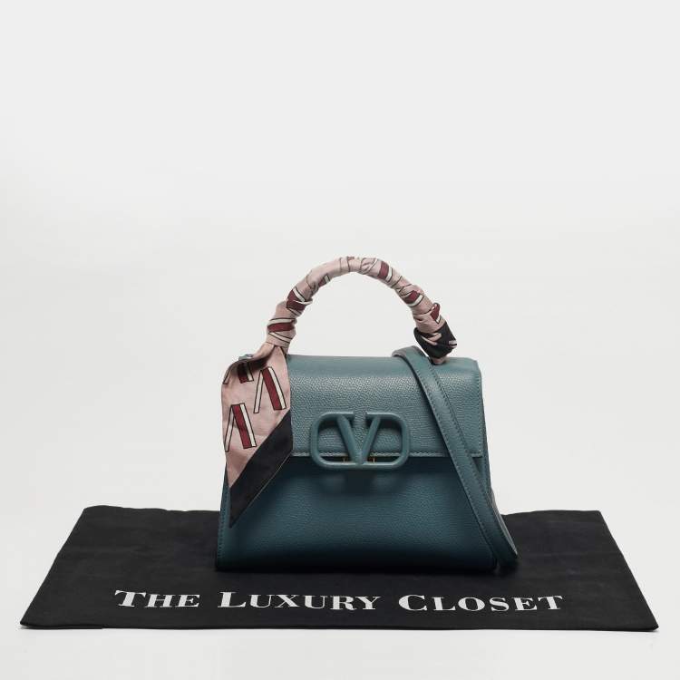 مملوكة مسبقًا Valentino VSling Small Bleu Leather Top Handle Bag