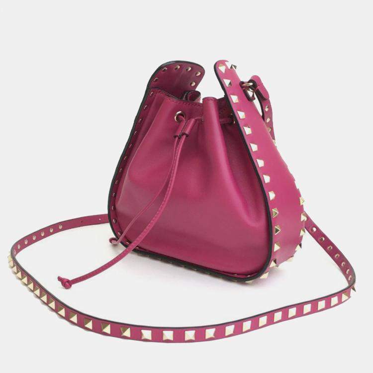 Pre Owned Valentino Garavani Rockstud Bucket Bag