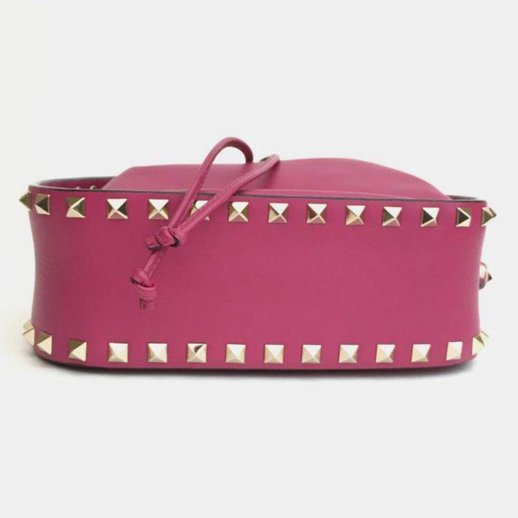Pre Owned Valentino Garavani Rockstud Bucket Bag