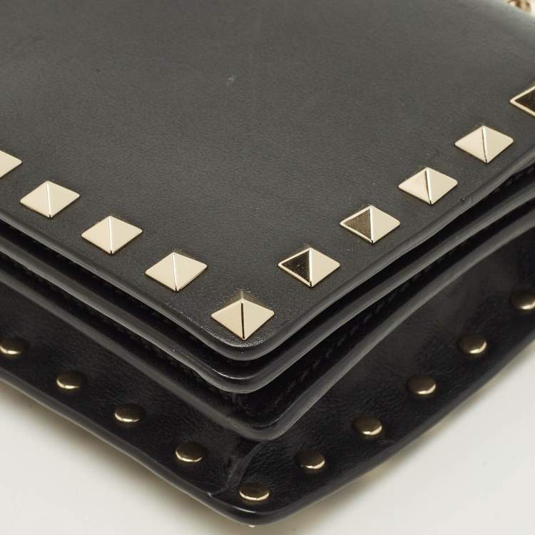 Pre Owned Valentino Rockstud Black Leather Chain Clutch