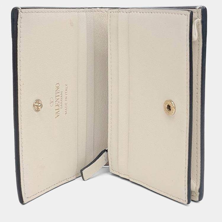 Pre Owned Valentino Beige Leather Rockstud bi-fold wallet