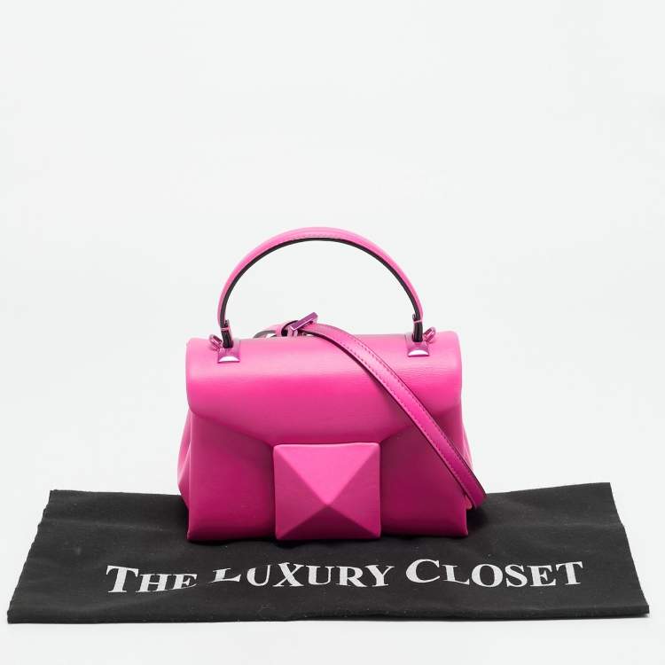 مملوكة مسبقًا Valentino One Stud Pink Leather Top Handle Bag