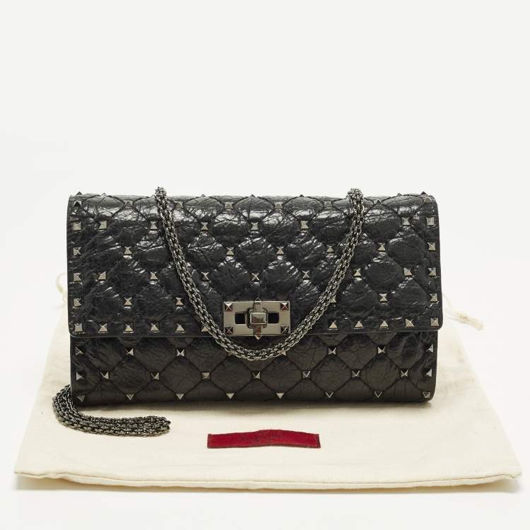 Pre Owned Valentino Rockstud Spike Black Quilted Leather Crossbody Clutch