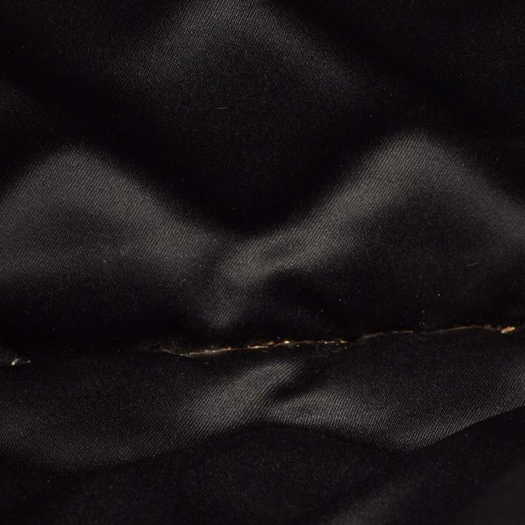 Pre Owned حقيبة كلتش فالنتينو روكستاد سبايك منفخة مبطنة جلد أسود