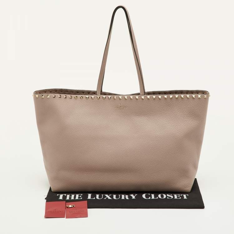 Pre Owned Valentino Rockstud Beige Leather Shopper Tote