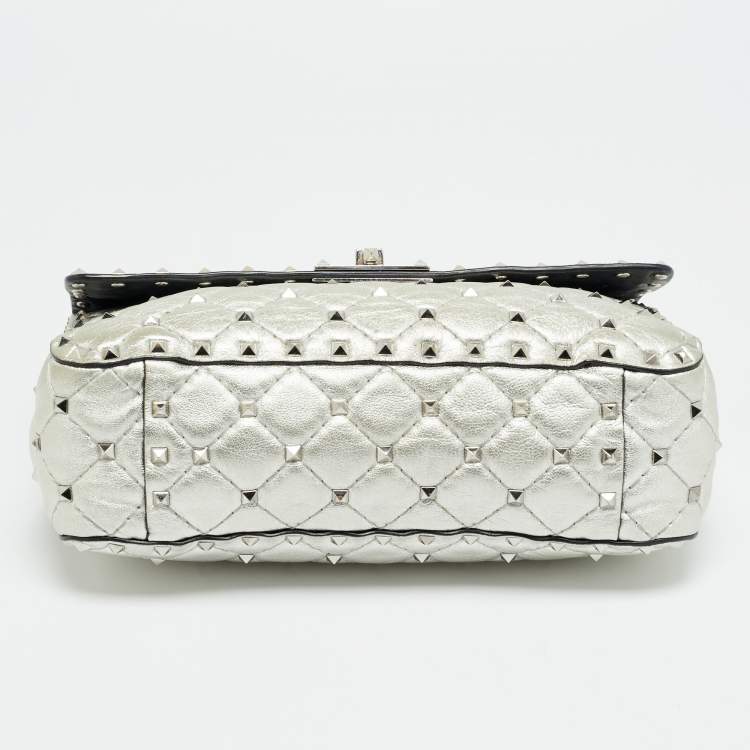 Pre Owned Valentino Rockstud Spike Medium Silver Quilted Leather Shoulder Bag