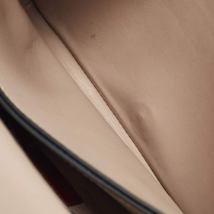 مملوكة مسبقًا Valentino Rockstud Flap Dark Blue Leather Wristlet Clutch