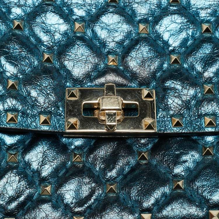 Pre Owned Valentino Rockstud Spike Metallic Blue Quilted Leather Chain Clutch
