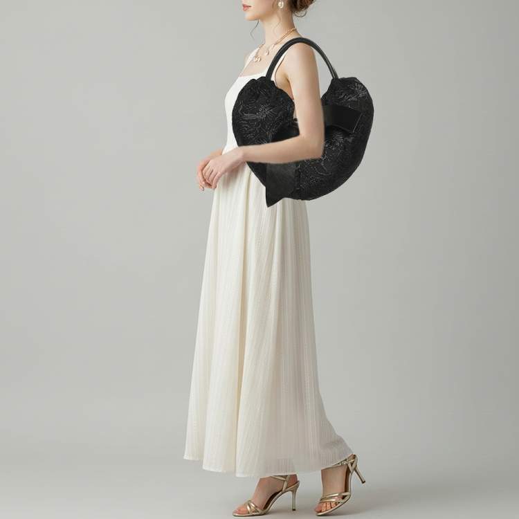 Pre Owned Valentino Bow Black Leather, Nylon and Straw Hobo