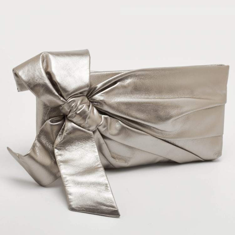 Pre Owned Valentino Metallic Leather Bow Pouch Clutch