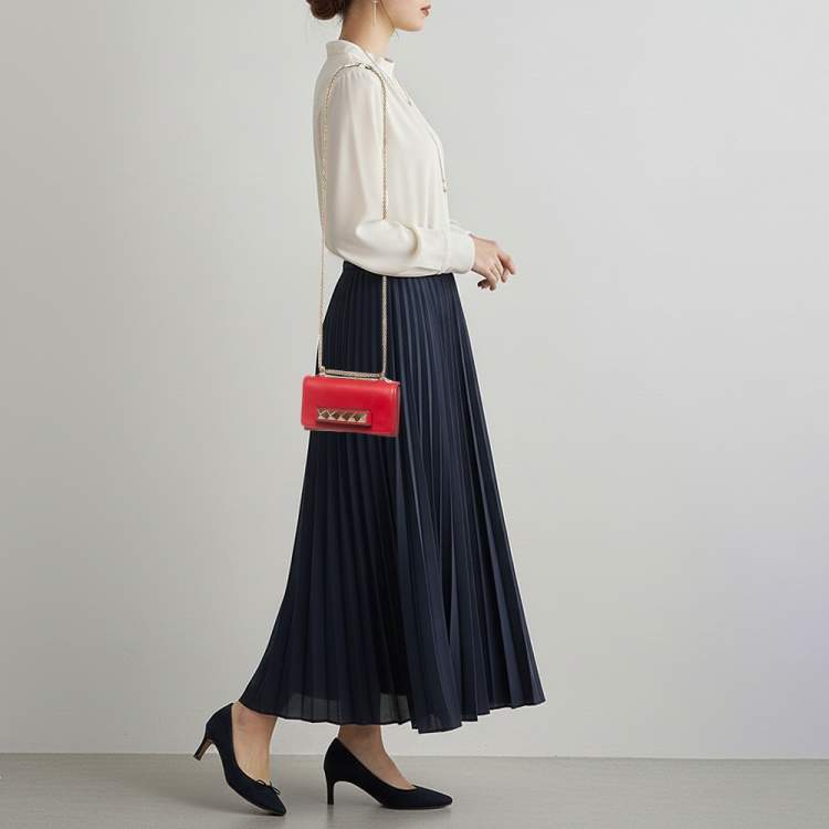 Pre Owned Valentino Va Va Voom Mini Red Leather Chain Clutch