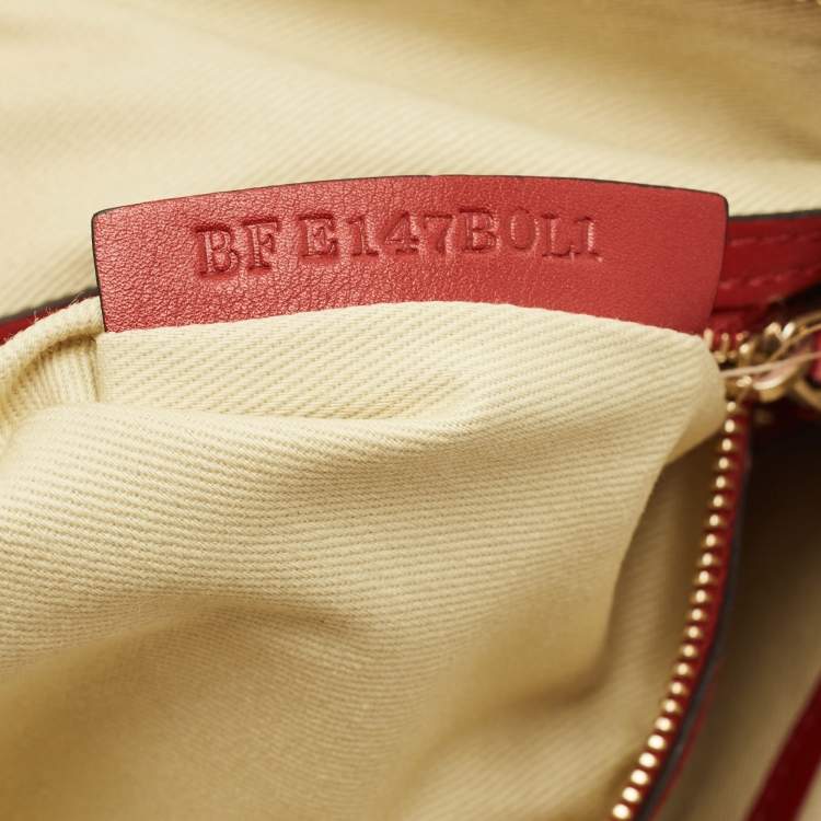 Pre Owned Valentino Rockstud Oversized Red Leather Wristlet Zip Pouch