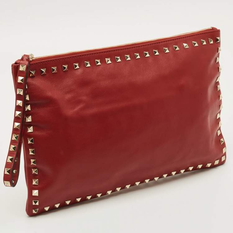 Pre Owned Valentino Rockstud Oversized Red Leather Wristlet Zip Pouch
