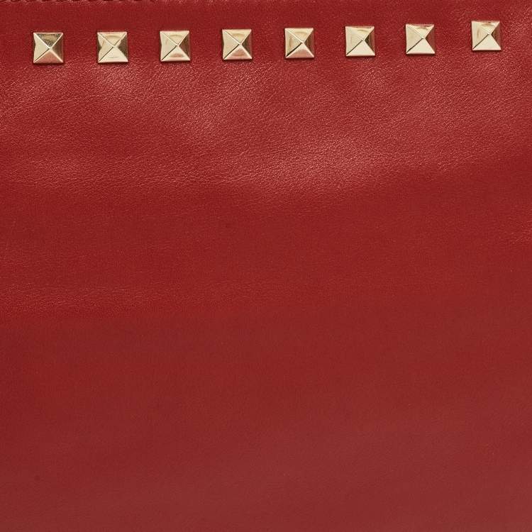 Pre Owned Valentino Rockstud Oversized Red Leather Wristlet Zip Pouch