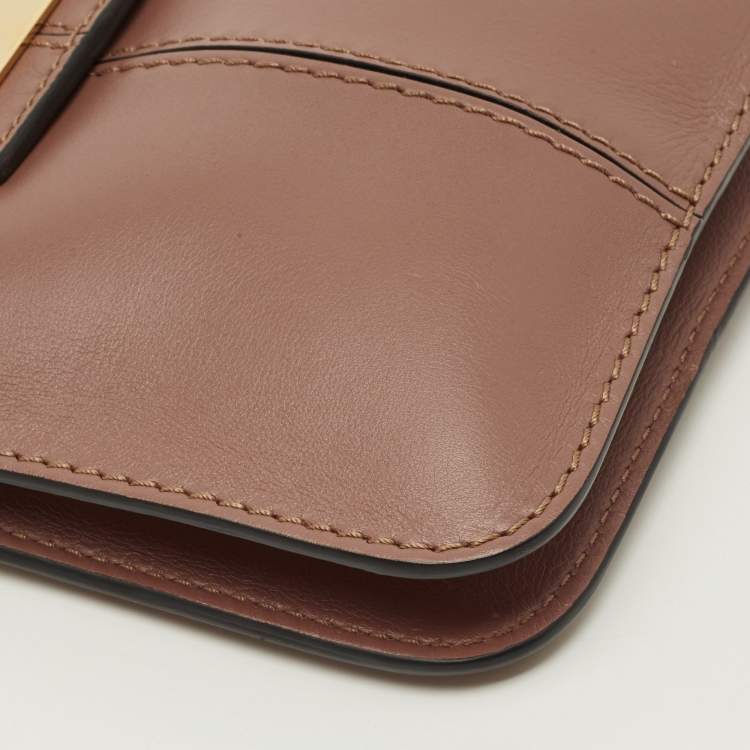 مملوكة مسبقًا Valentino Old Rose Leather Chain Clutch