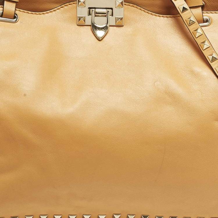 Pre Owned Valentino Rockstud Trapeze Medium Mustard Leather Tote