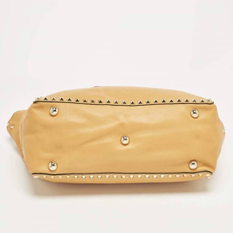 Pre Owned Valentino Rockstud Trapeze Medium Mustard Leather Tote