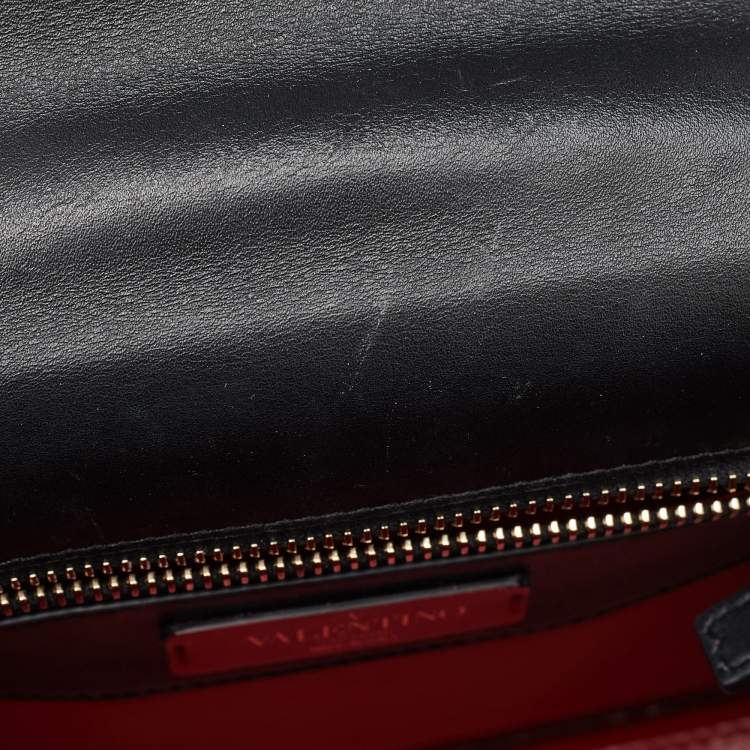 مملوكة مسبقًا Valentino VLTN Black Leather Flap Chain Shoulder Bag