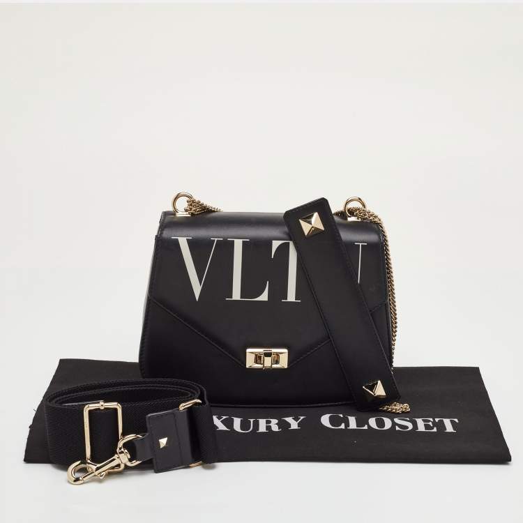 مملوكة مسبقًا Valentino VLTN Black Leather Flap Chain Shoulder Bag