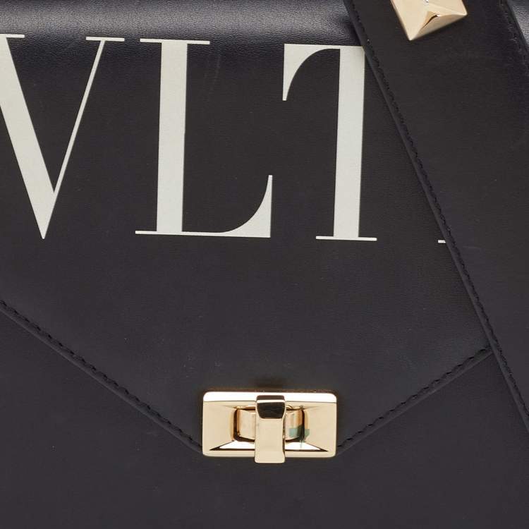 مملوكة مسبقًا Valentino VLTN Black Leather Flap Chain Shoulder Bag