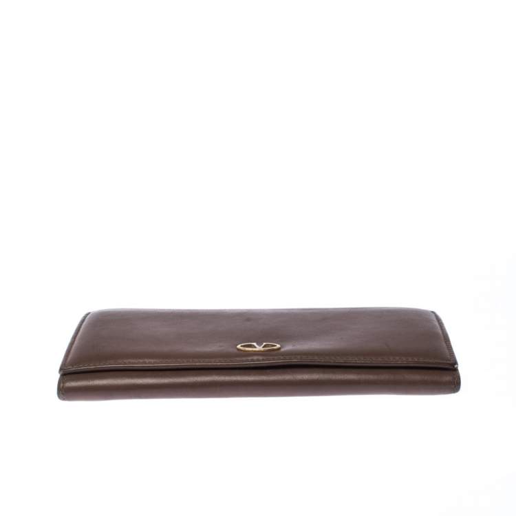 Pre Owned Valentino Brown Leather V Ring Flap Continental Wallet 