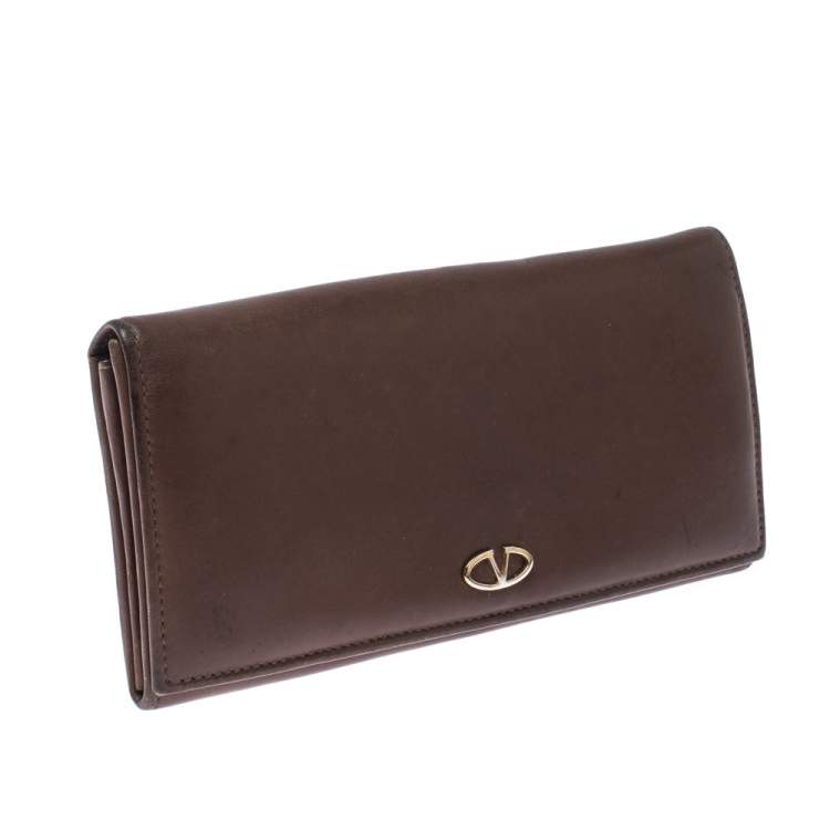 Pre Owned Valentino Brown Leather V Ring Flap Continental Wallet 