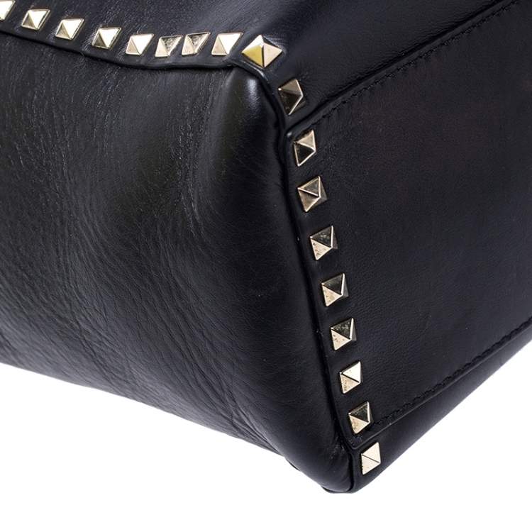 Pre Owned Valentino Black Leather Small Rockstud Shopper Tote