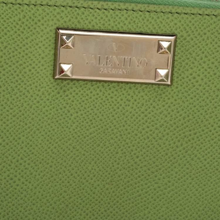 Pre Owned Valentino Green Leather Zip Around Continental Wallet