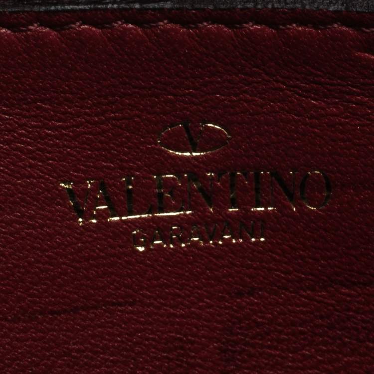 Pre Owned Valentino Black Quilted Leather Rockstud Spike Zip Around Wallet