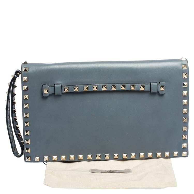 Pre Owned Valentino Blue Dust Leather Rockstud Wristlet Clutch 