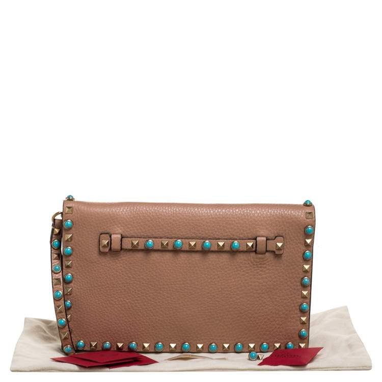 Pre Owned Valentino Beige Grained Leather Rolling Rockstud Wristlet Clutch