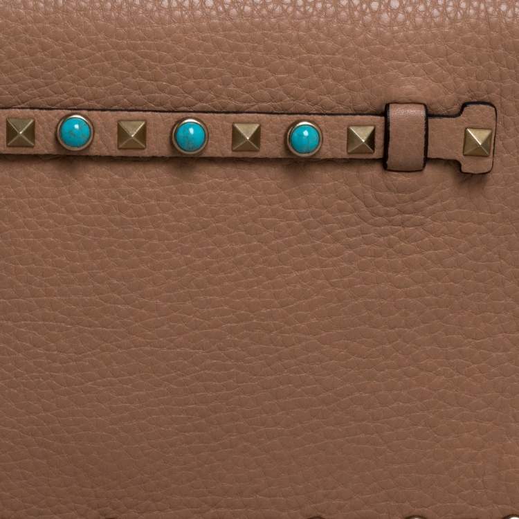 Pre Owned Valentino Beige Grained Leather Rolling Rockstud Wristlet Clutch