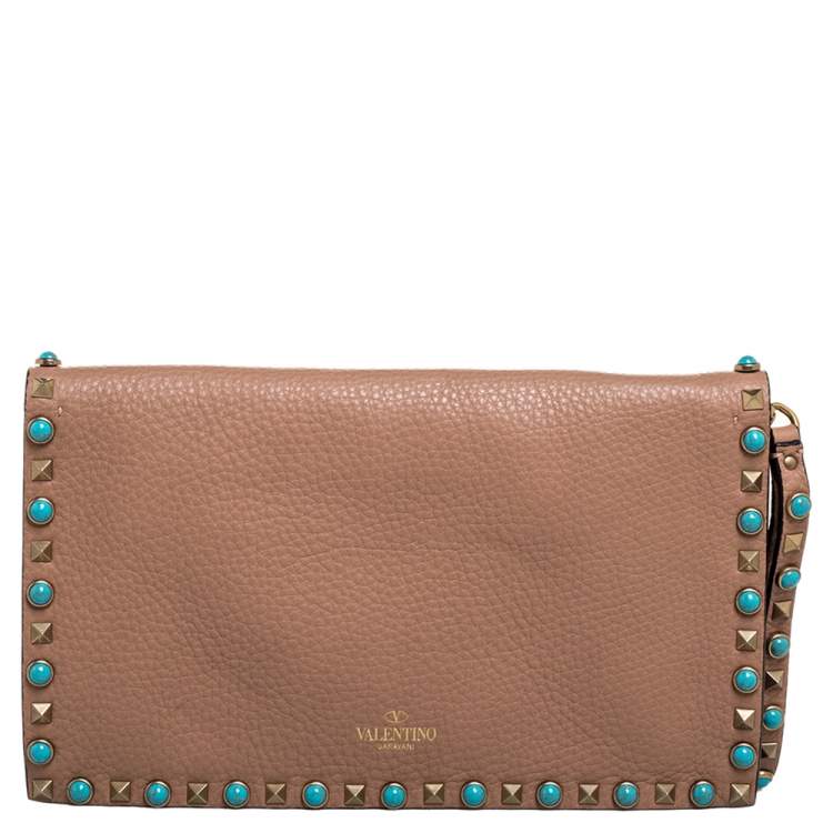 Pre Owned Valentino Beige Grained Leather Rolling Rockstud Wristlet Clutch
