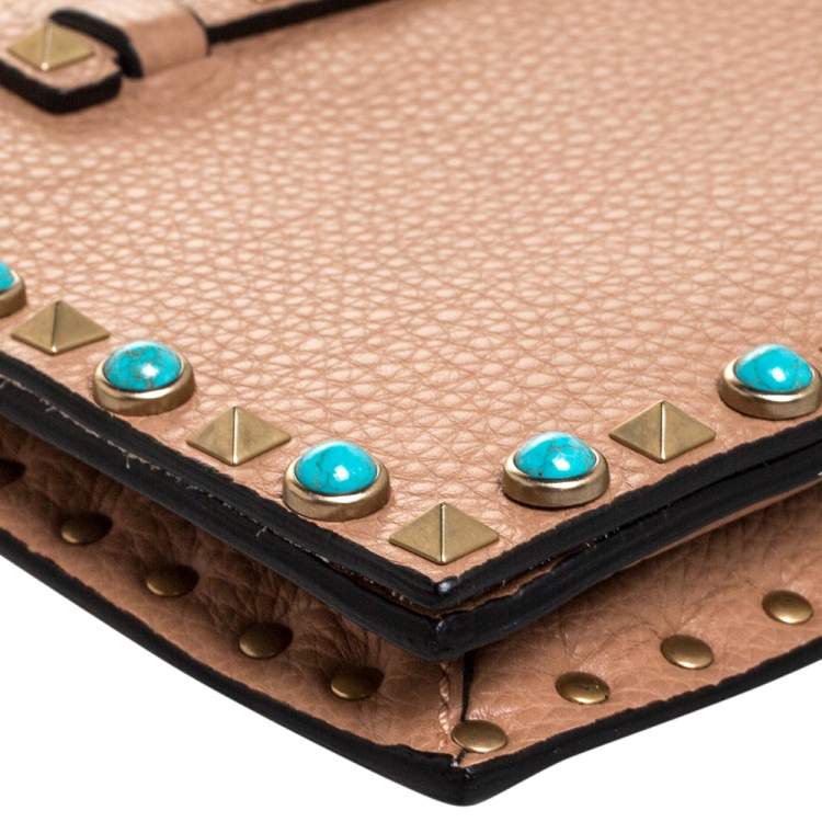 Pre Owned Valentino Beige Grained Leather Rolling Rockstud Wristlet Clutch