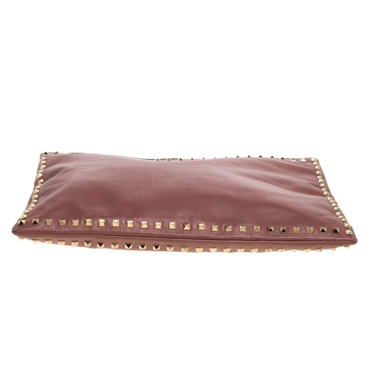 Pre Owned Valentino Old Rose Leather Oversized Rockstud Wristlet Pouch