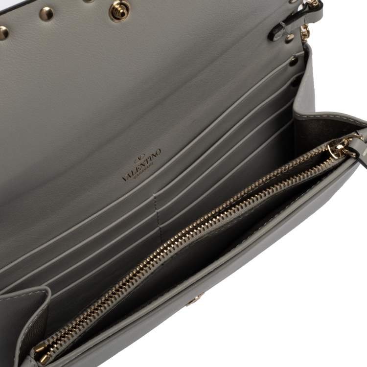 Pre Owned Valentino Pale Blue Leather Rockstud Wallet on Chain