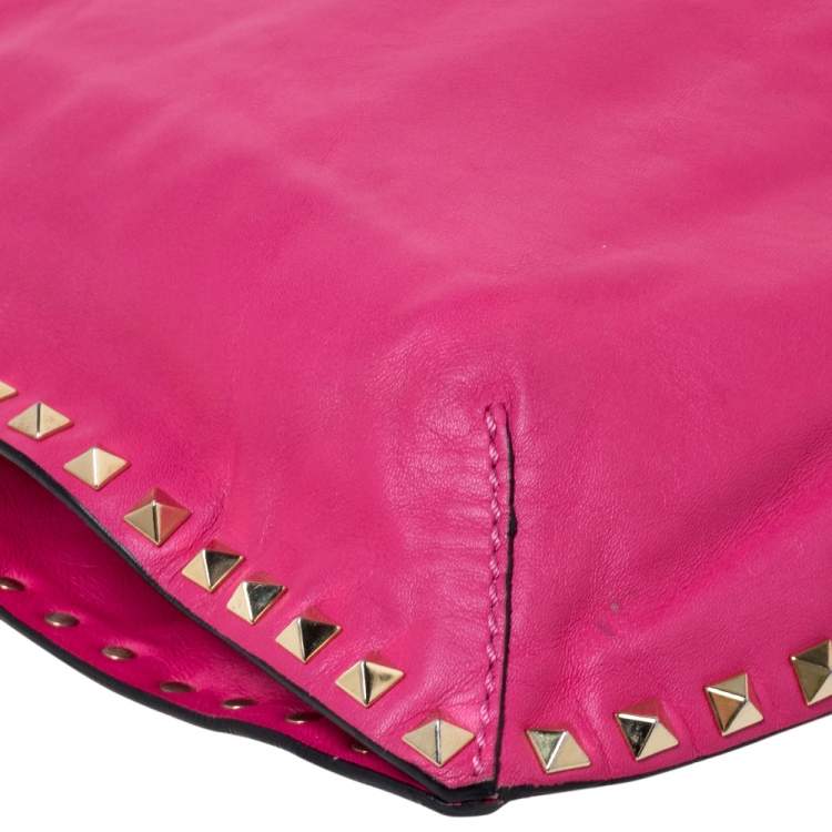 Pre Owned Valentino Fuchsia Leather Rockstud Messenger Bag