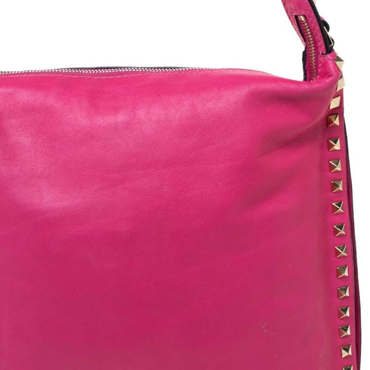Pre Owned Valentino Fuchsia Leather Rockstud Messenger Bag