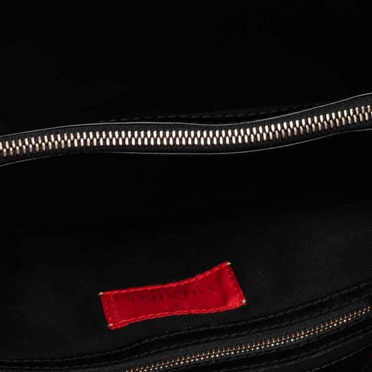 Pre Owned Valentino Black Patent Leather Mini Nuage Hobo